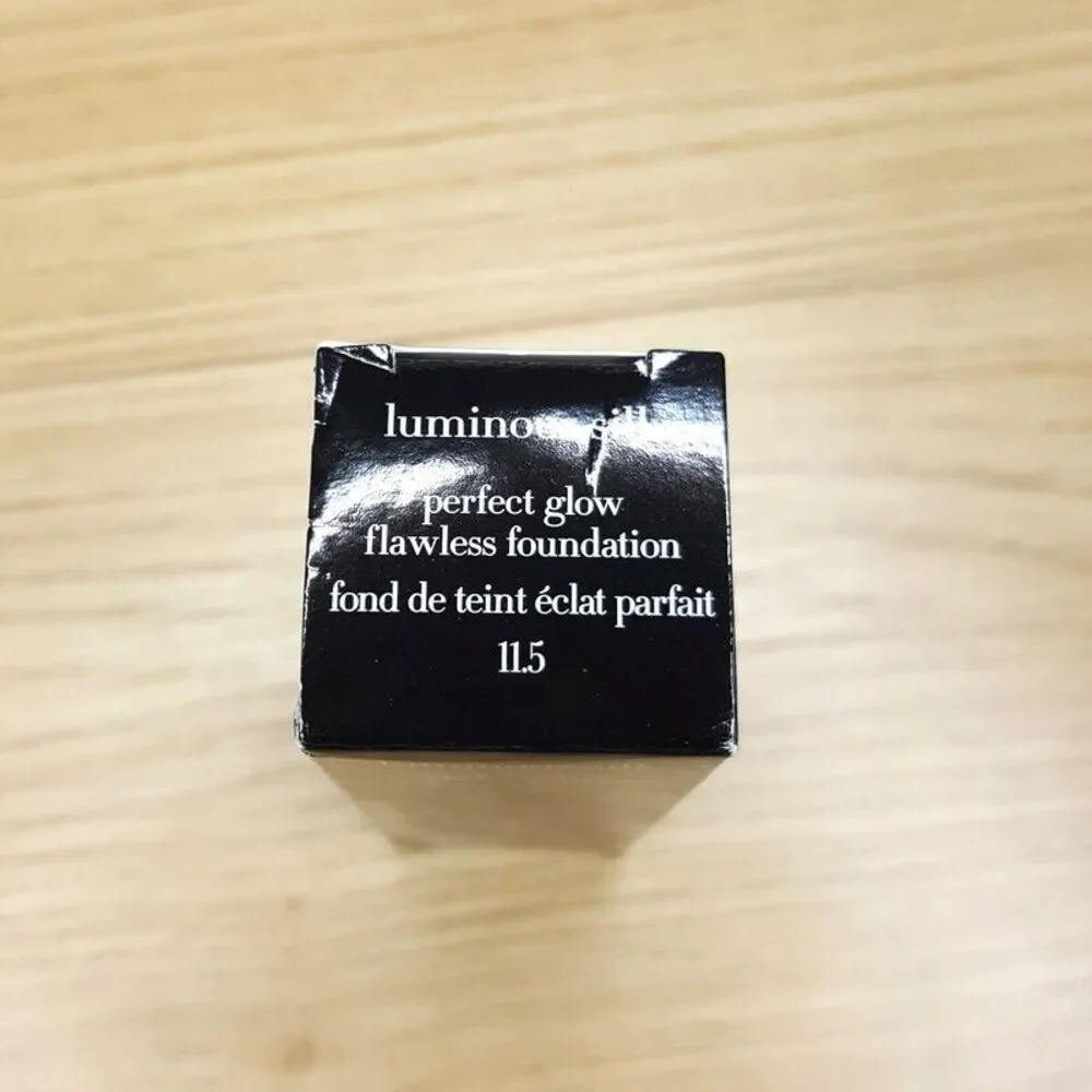 GIORGIO ARMANI # 11.5 Luminous Silk Perfect Glow Flawless Foundation .6oz